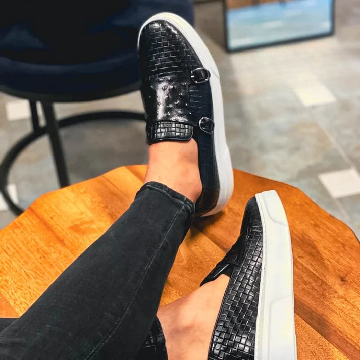 MODA DUO | Elegant Double Buckle Sneakers