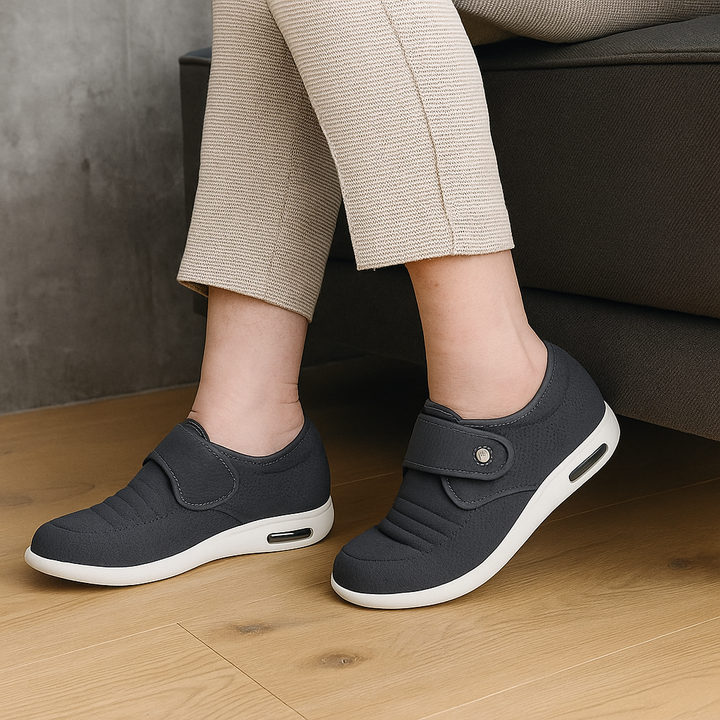 COMFYTEK | Wide-Fit Breathable Diabetic Shoes