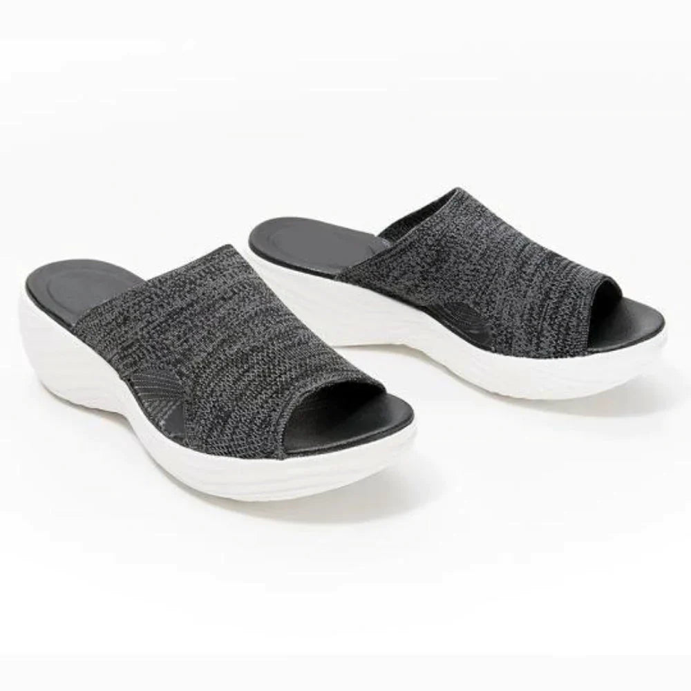 Black / 8.0 UK / 10.0 US